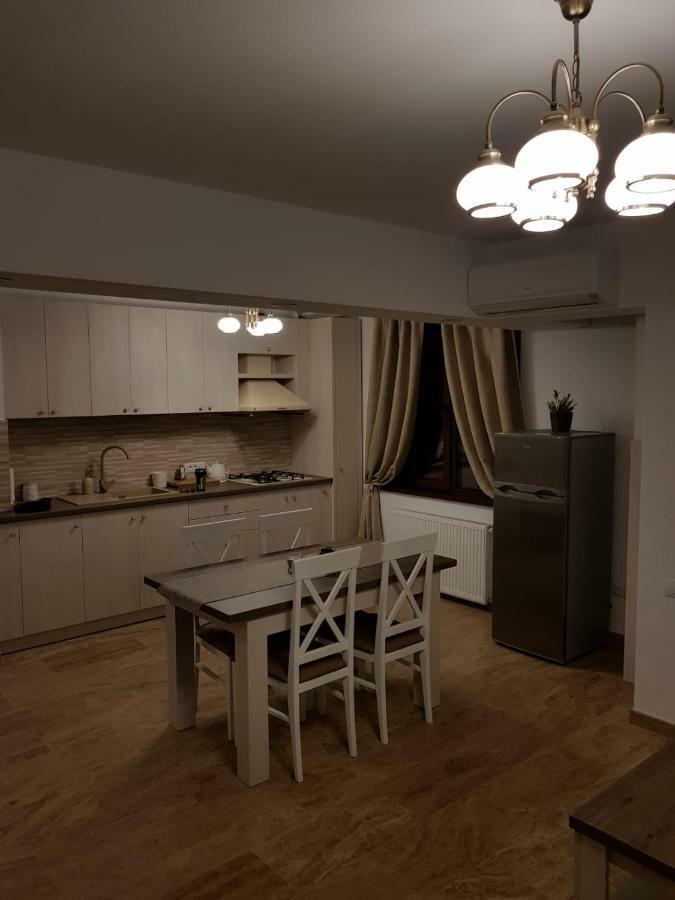 Apartament 2 Camere Ultracentral Râmnicu Vâlcea Exteriör bild