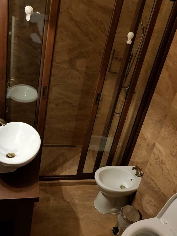 Apartament 2 Camere Ultracentral Râmnicu Vâlcea Exteriör bild
