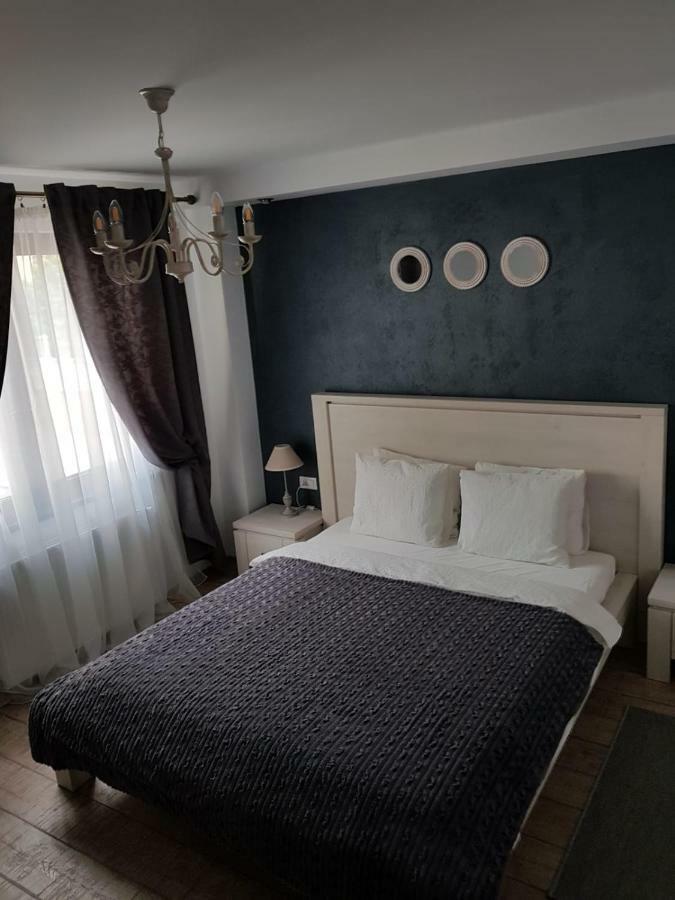 Apartament 2 Camere Ultracentral Râmnicu Vâlcea Exteriör bild