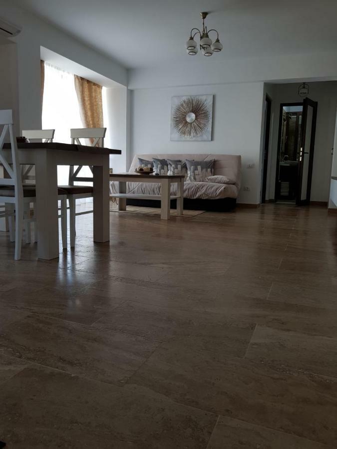 Apartament 2 Camere Ultracentral Râmnicu Vâlcea Exteriör bild